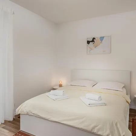 Awesome In With Wifi Apartment *