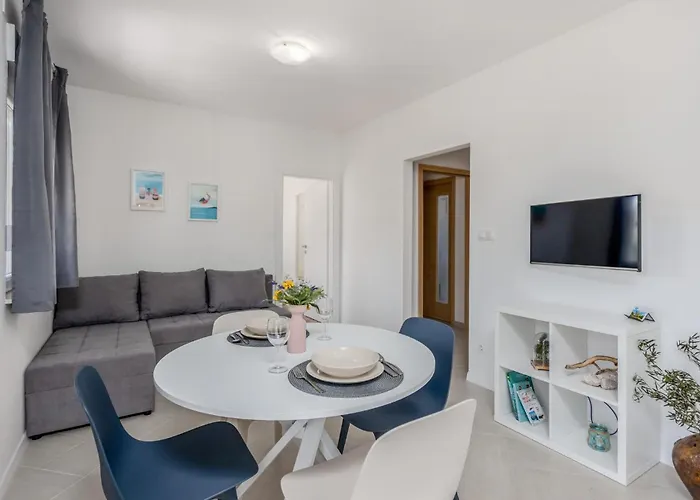 1 Bedroom In * Selce
